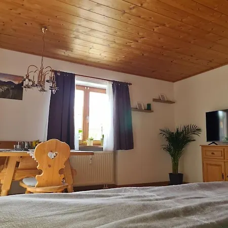 Ruhige Ferienwohnung In Bad Toelz Exterior photo